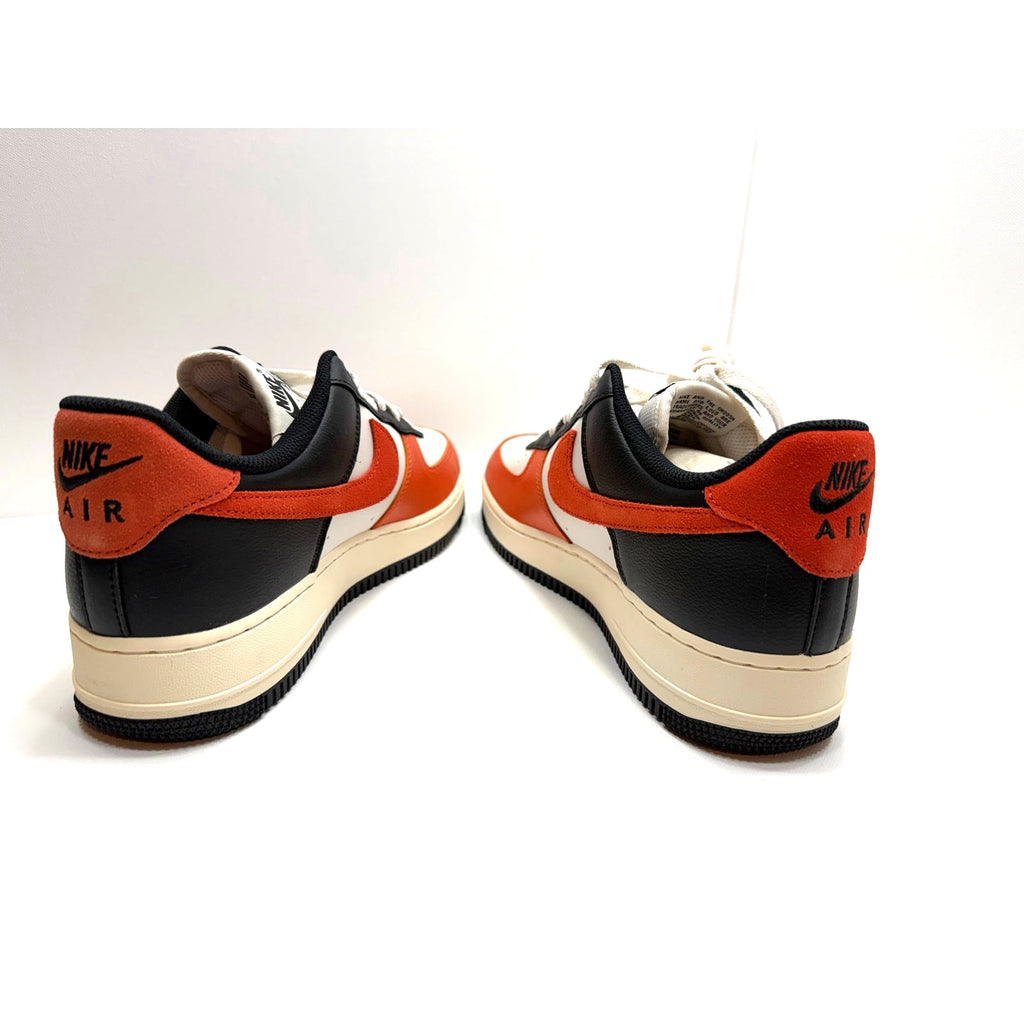 AIR FORCE 1 '07 LV8 - MENS SIZE 9