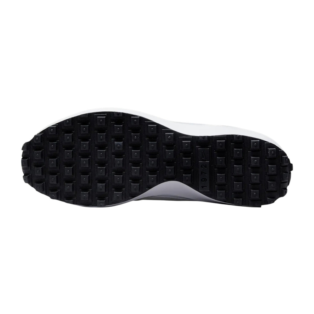 NIKE WAFFLE DEBUT - WOMENS 11