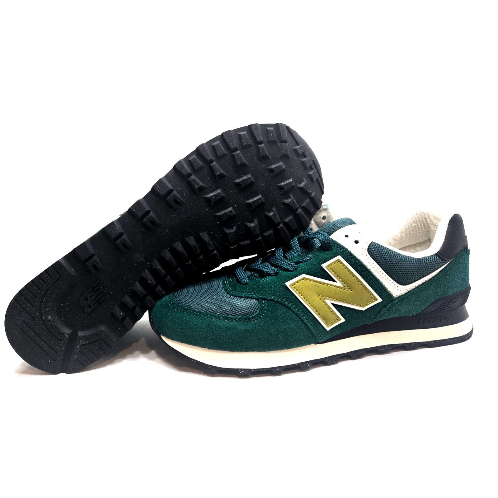 NEW BALANCE CLASSICS - MENS SIZE 10