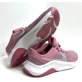 W NIKE LEGEND ESSENTIALS 3 - WOMENS SIZE 8.5