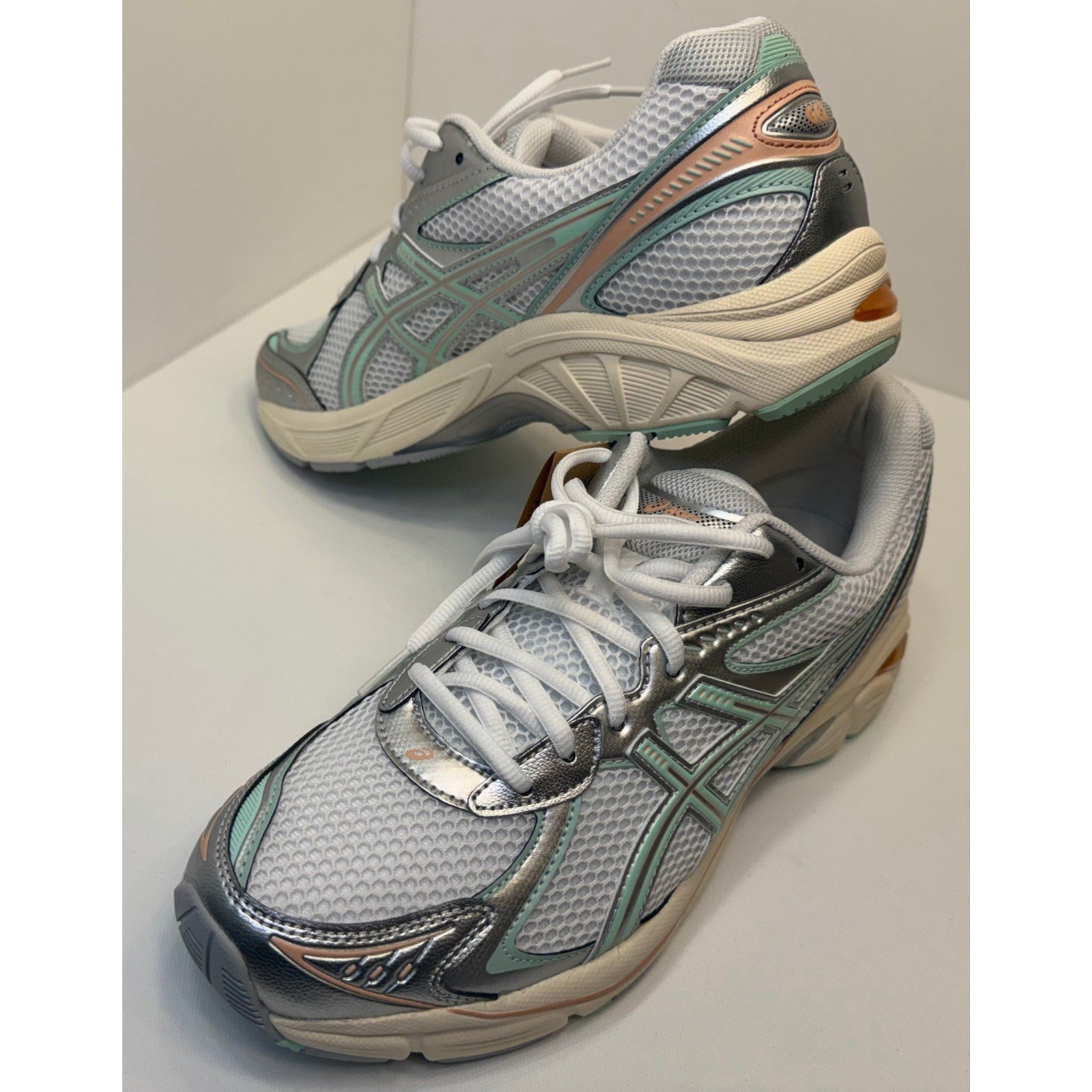 ASICS GT-2160 - WOMENS SIZE 10