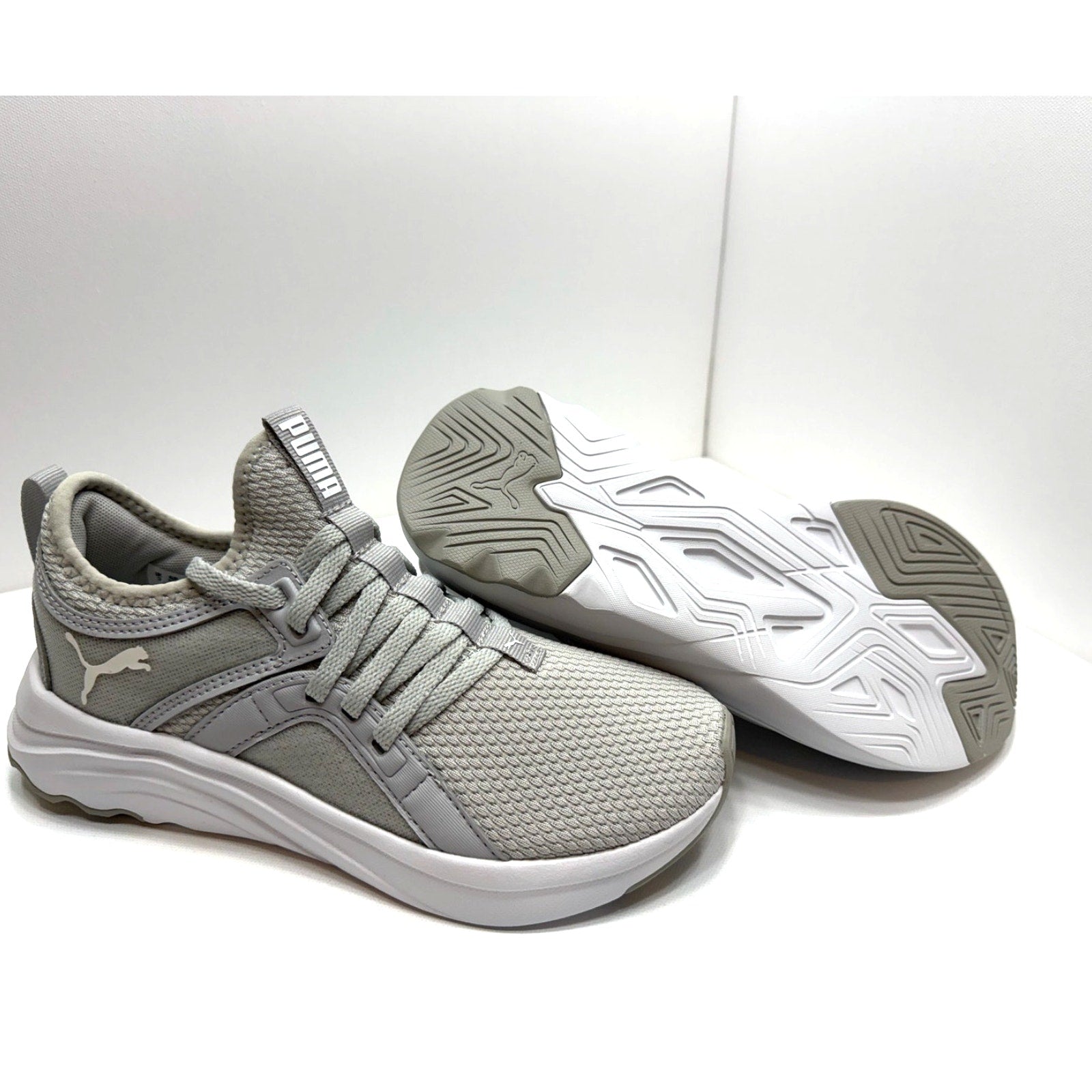 PUMA SOFTRIDE SOPHIA - WOMENS SIZE 5.5