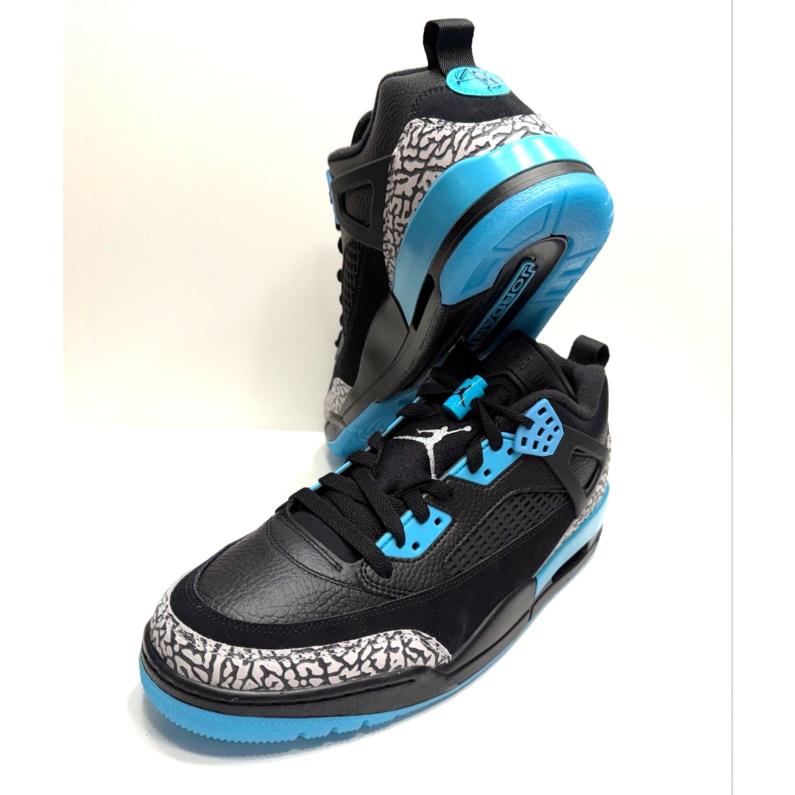 AIR JORDAN SPIZIKE LOW - MENS SIZE 11