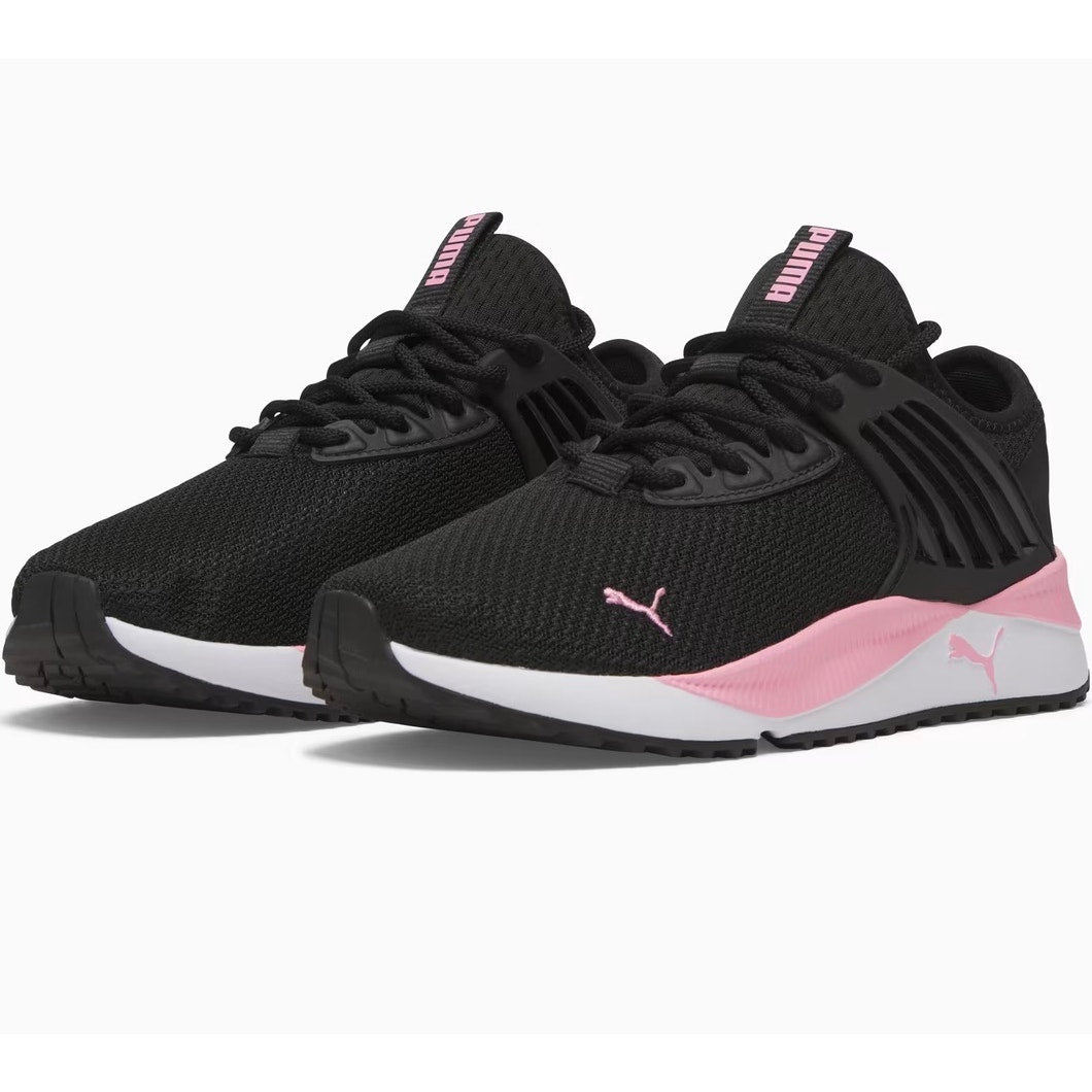 PUMA PACER FUTURE WIDE WOMENS SIZE 6