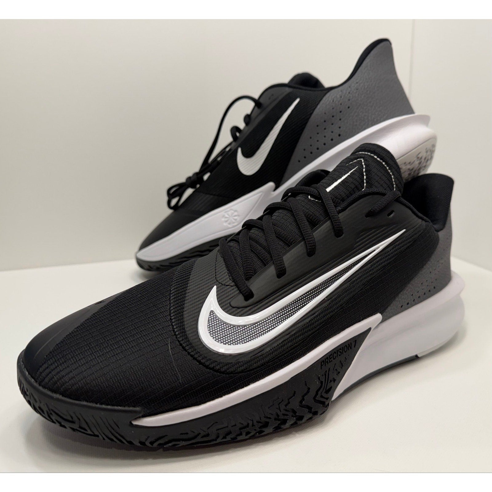 NIKE PRECISION VII - MENS SIZE 13