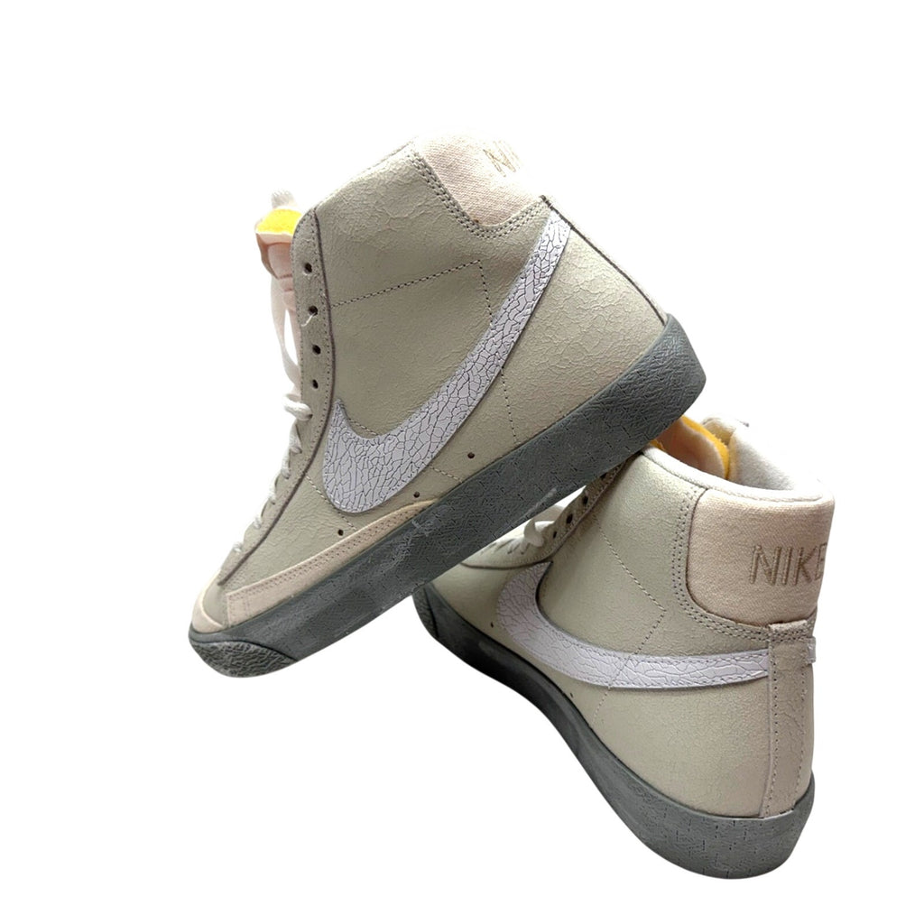 NIKE BLAZER MID '77 SE - MENS SIZE 8.5