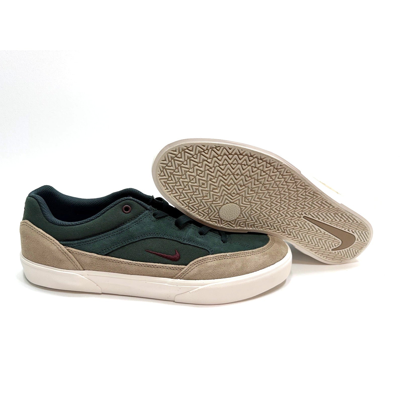 NIKE SB MALOR - MENS SIZE 12