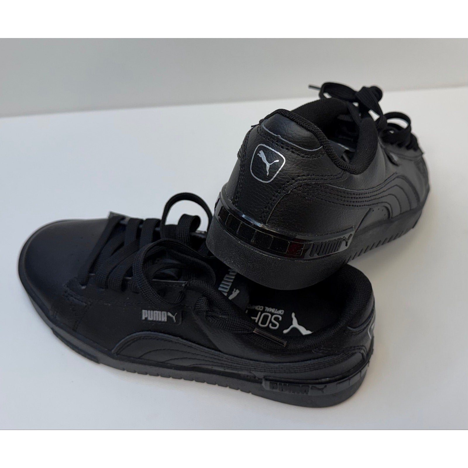 PUMA JADA - WOMENS SIZE 6