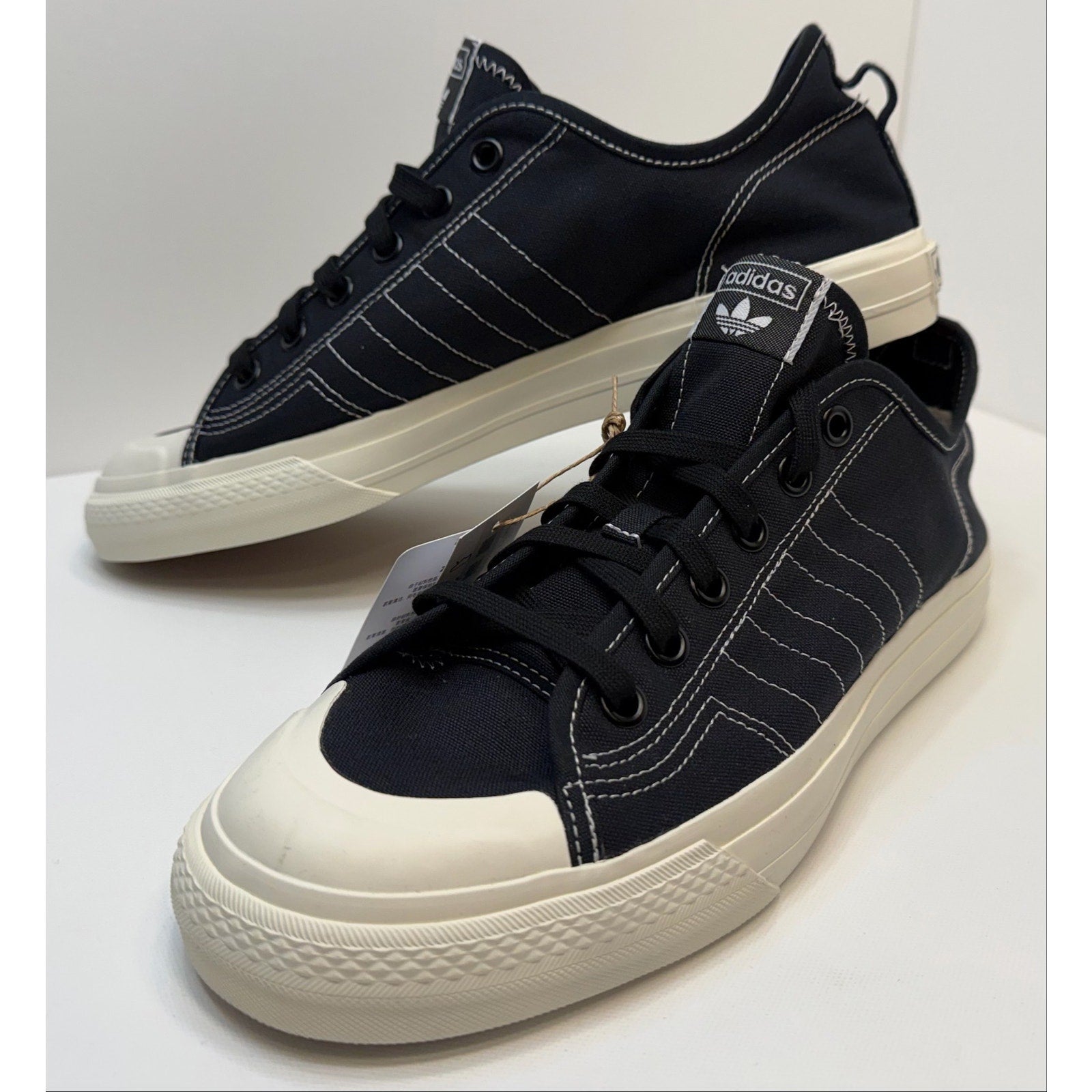 ADIDAS NIZZA RF - MENS SIZE 11