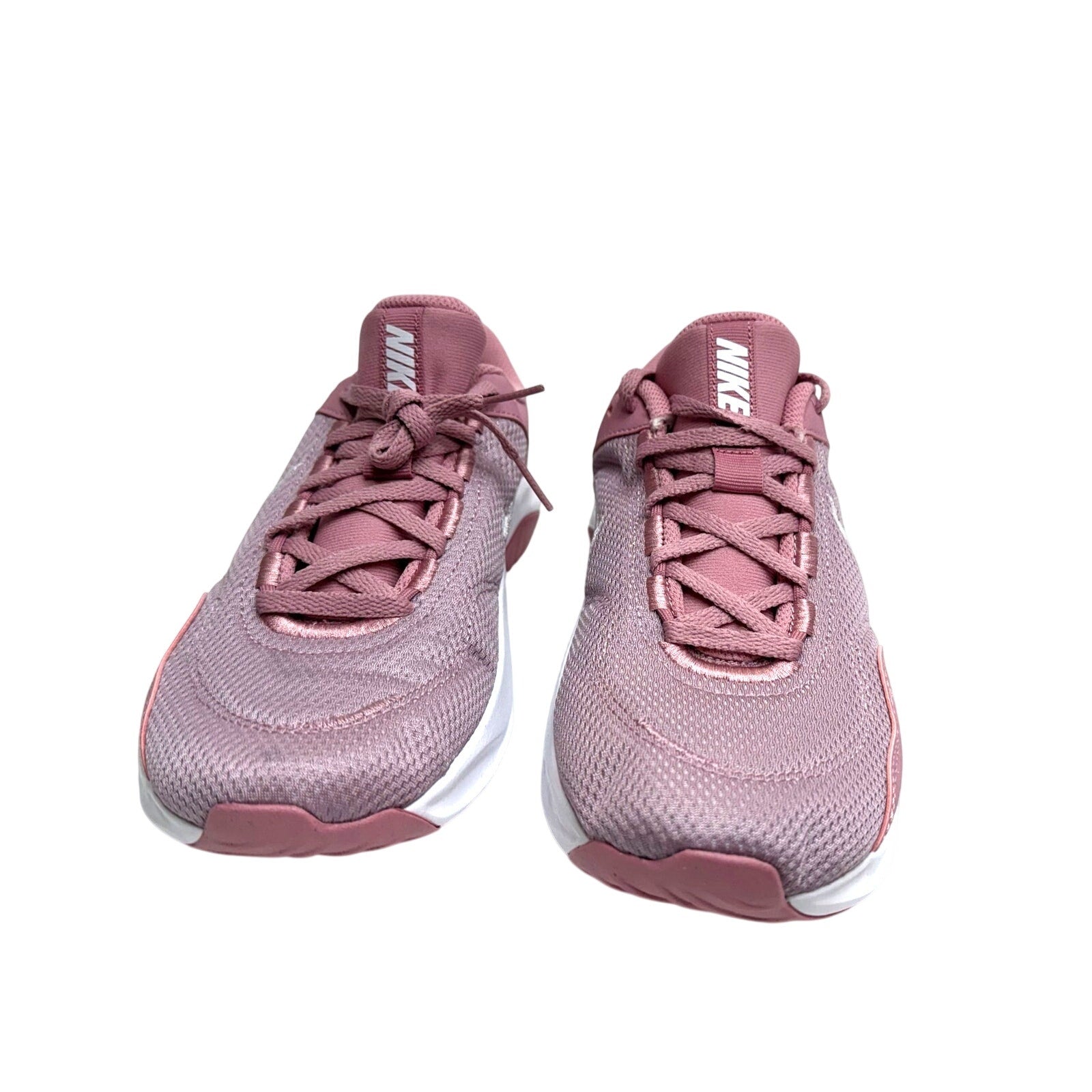 W NIKE LEGEND ESSENTIALS 3 - WOMENS SIZE 8.5