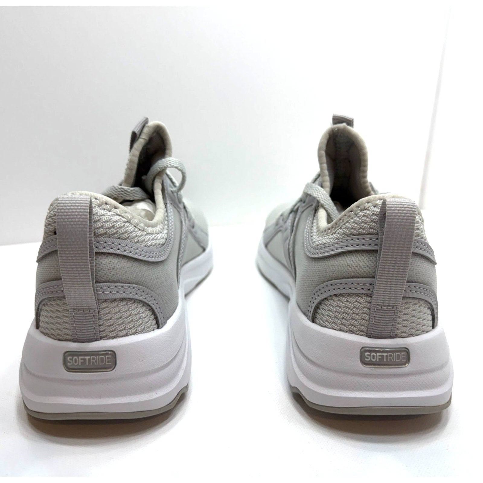 PUMA SOFTRIDE SOPHIA - WOMENS SIZE 5.5