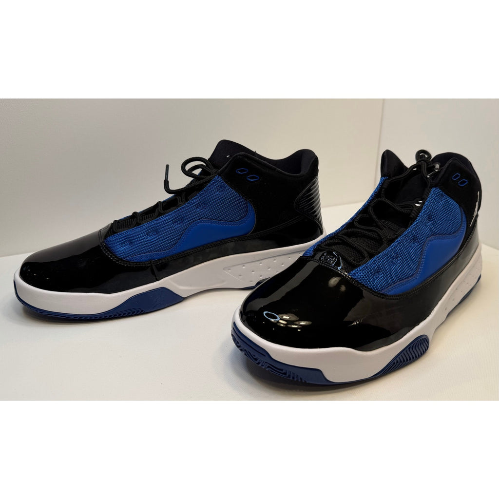 JORDAN MAX AURA 2 - MENS SIZE 11.5